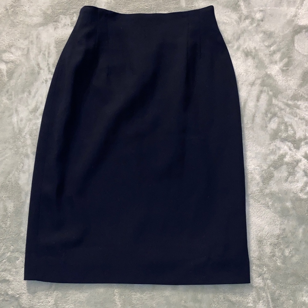 Jones New York Women’s Size 4 Navy Blue Skirt